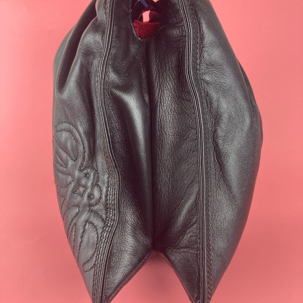 🚫SOLD🚫LOEWE BLACK LAMBSKIN EMBROIDERED LOGO HOBO BAG - Picture 5 of 11